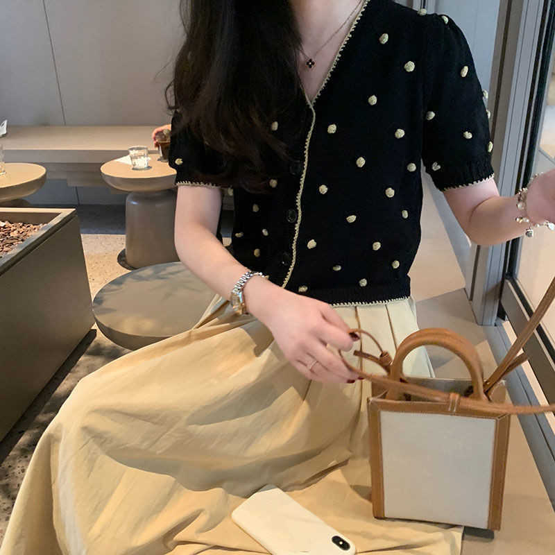 KUSAHIKI Spring Summer Knitted Cardigan Korean 3D Dot Puff Short Sleeve Knitted Tops Elegant Korean V-neck Knitwear 6G326 210918