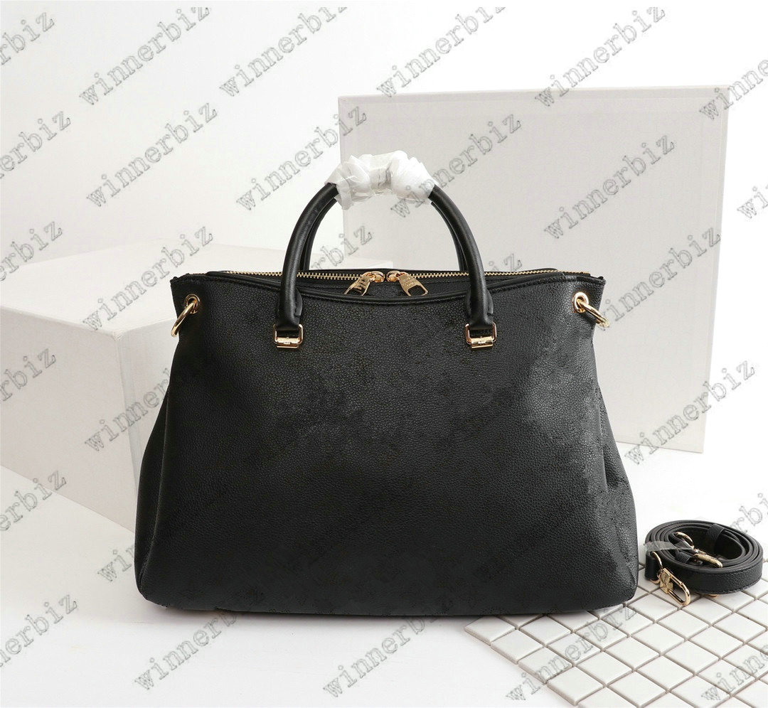 Pallas MM 2way Womens Shoulder Bag Handle Bags M40906 Perforated Leather Crossbody Designers Luxurys Purse Totes
Pallas MM 2way Womens Shoulder Bag Handle Bags M40906 Perforated Leather Crossbody Designers Luxurys Purse Totes