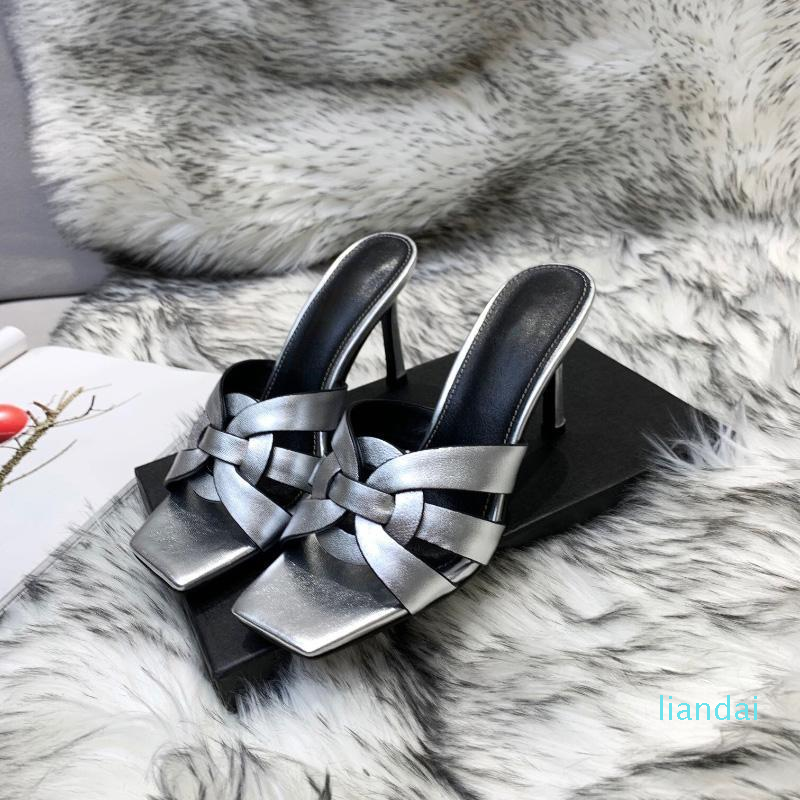 2021 Top Quality Women Stiletto Heels Sandals Tribute Gold Smooth Leather Mules Fashion dar, Gray 
2021 Top Quality Women Stiletto Heels Sandals Tribute Gold Smooth Leather Mules Fashion dar, Gray