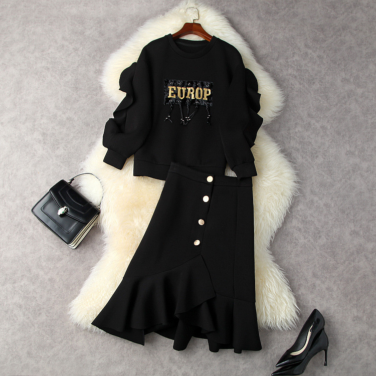 European and American women's autumn 2021 new Fringed hoodie three-quarter length sleeves Fish tail skirt Space cotton suit, Black
European and American women's autumn 2021 new Fringed hoodie three-quarter length sleeves Fish tail skirt Space cotton suit, Black