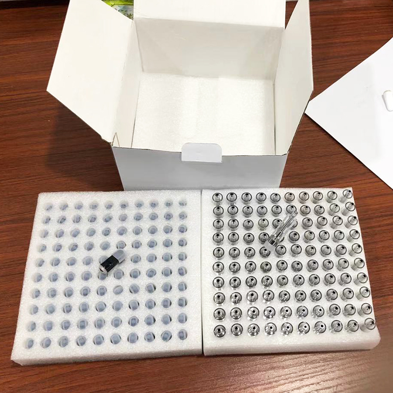 100pcs per foam box TH205 Ceramic Vape Carts Glass Atomizers 0.5ml 0.8ml 1.0ml White Black 510 Thread Clear Vapes Cartridges
100pcs per foam box TH205 Ceramic Vape Carts Glass Atomizers 0.5ml 0.8ml 1.0ml White Black 510 Thread Clear Vapes Cartridges