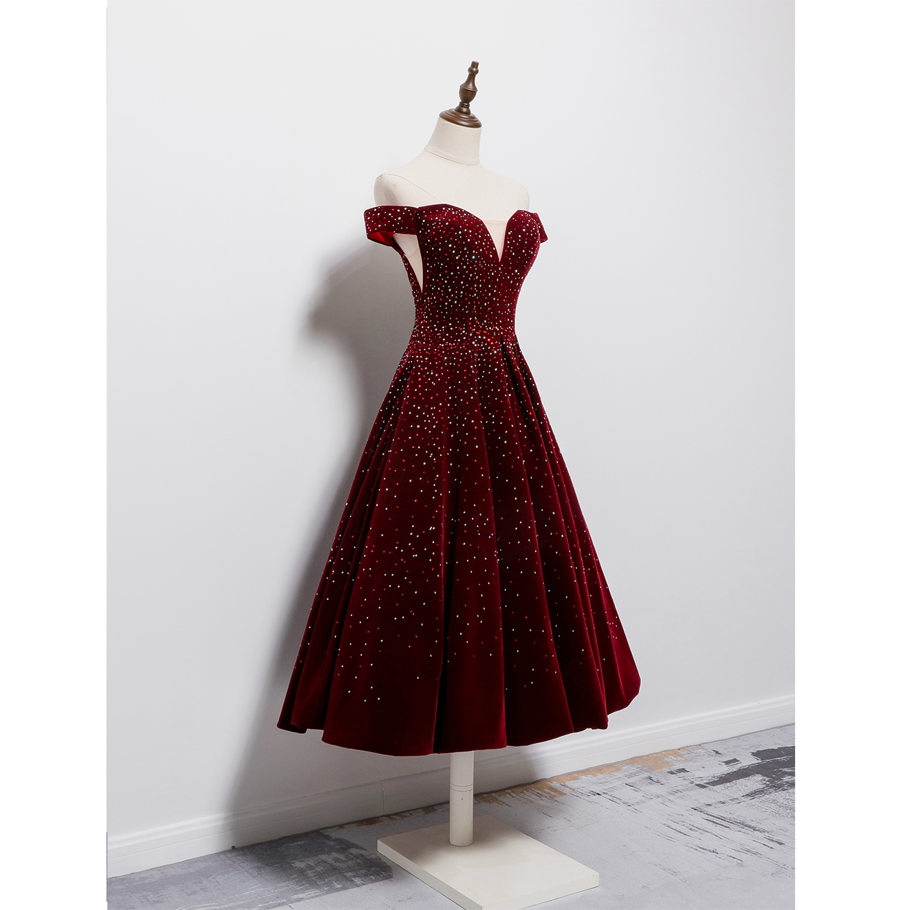 Prom Dress Off the Shoulder Velvet Lace-up Back Party Dresses with Beads