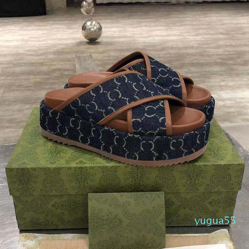 Luxury flat sandals design embroidery black thick soled slippers shallow beach leisure indoor complete set of accessories 35-41shoe00611, Box
Luxury flat sandals design embroidery black thick soled slippers shallow beach leisure indoor complete set of accessories 35-41shoe00611, Box
