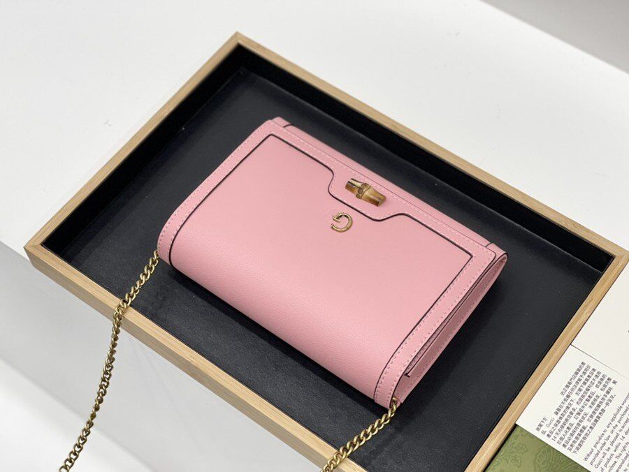 Designer Ladies Flap bags Fashion Square Shoulder Bag for Women With Metal Chain Plain Cross Body handbag Multi-Color LCM, Brown
Designer Ladies Flap bags Fashion Square Shoulder Bag for Women With Metal Chain Plain Cross Body handbag Multi-Color LCM, Brown