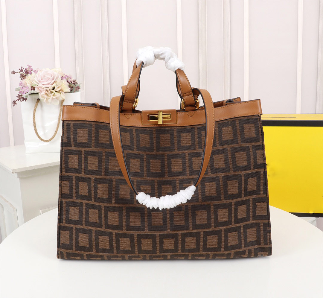 designers womens handbags purses handbag shopping bag Europe and America casual fashion classic all-match crossbody purse F153
designers womens handbags purses handbag shopping bag Europe and America casual fashion classic all-match crossbody purse F153
