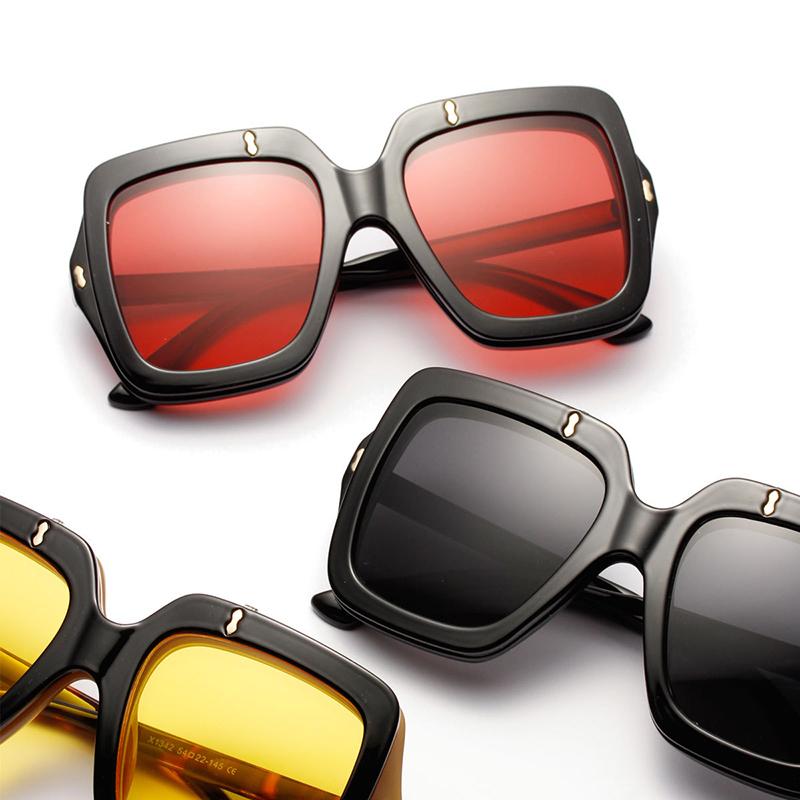 Sunglasses Color Transparent Big Frame For Women European And American Flip Double Glasses Men
Sunglasses Color Transparent Big Frame For Women European And American Flip Double Glasses Men
