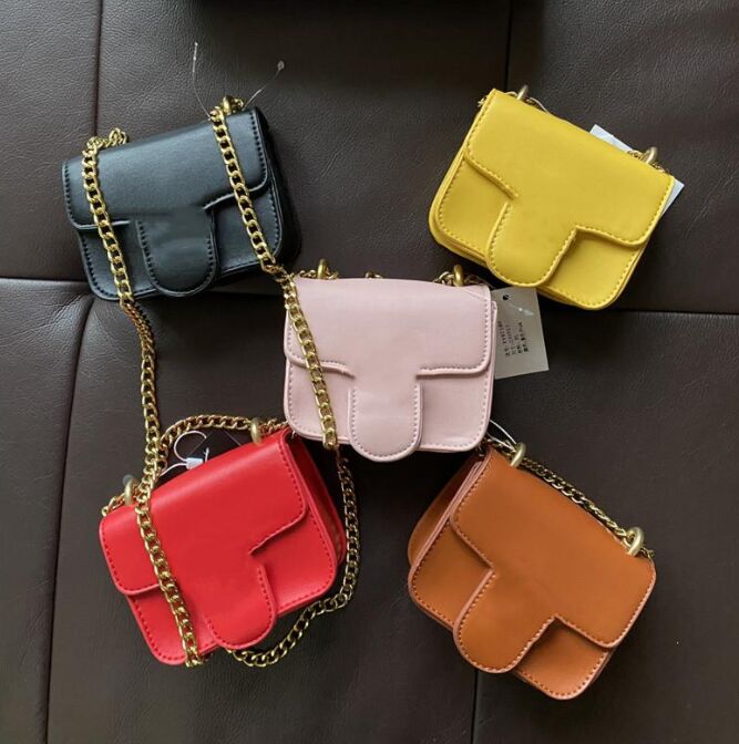 Baby handbag high quality Mini children's purse chain bag personality purses small square bags girls coin wallet, Black
Baby handbag high quality Mini children's purse chain bag personality purses small square bags girls coin wallet, Black