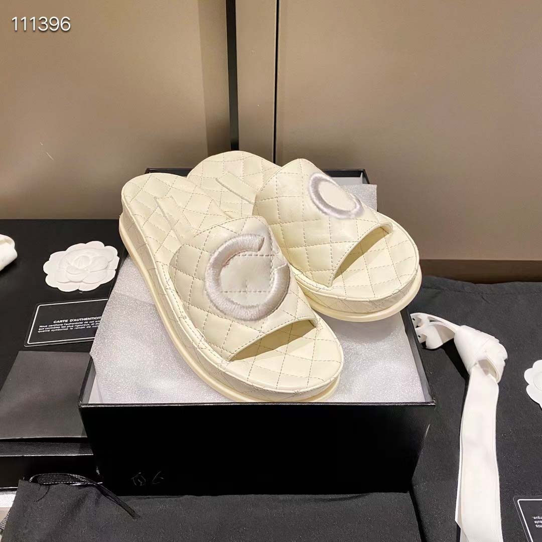 Newest Cross Women Roman Slipper Sandals Shoes Pearl Snake Print Slide Summer Wide Flat Lady Canvas Sandal luxurys designers Slippers
Newest Cross Women Roman Slipper Sandals Shoes Pearl Snake Print Slide Summer Wide Flat Lady Canvas Sandal luxurys designers Slippers