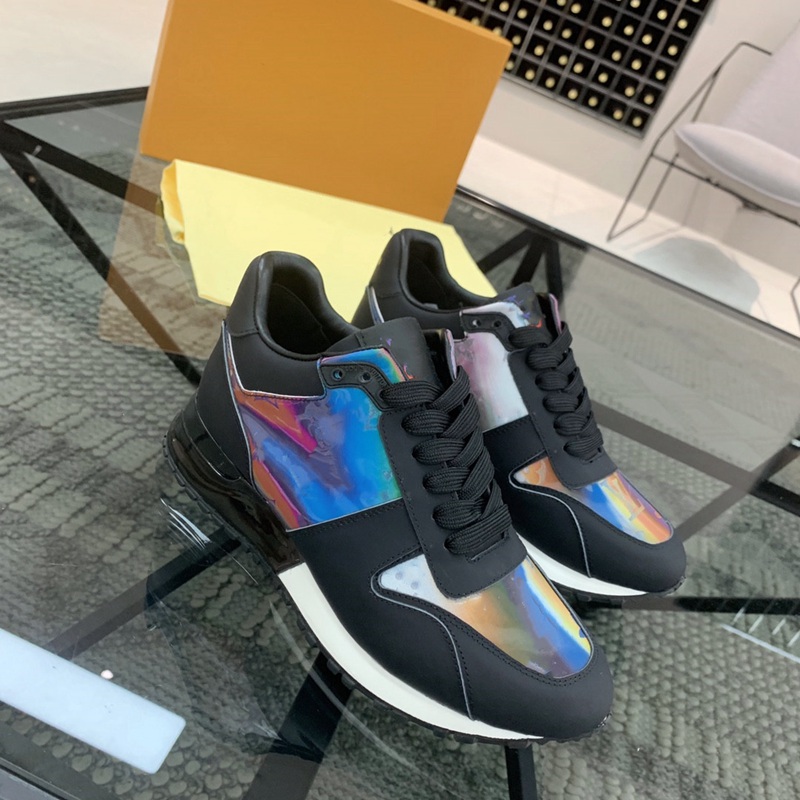 Top luxe mens Design unisex trainers sneakers for men runners flats Genuine Leather brand racer Casual Shoes size 36-45
Top luxe mens Design unisex trainers sneakers for men runners flats Genuine Leather brand racer Casual Shoes size 36-45