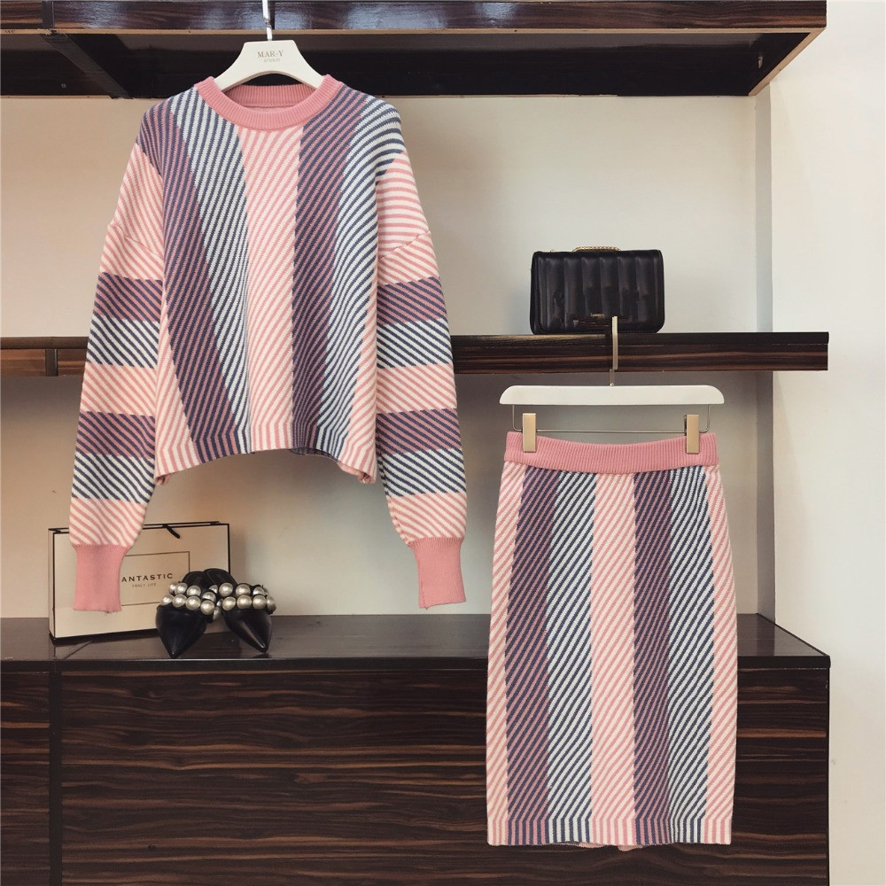HIGH QUALITY Women Set Spring Knit Sweater Pullovers+ Skirt Set 2 Pieces Causal Suits Ladies Irregular Striped Knitted Suit 201012