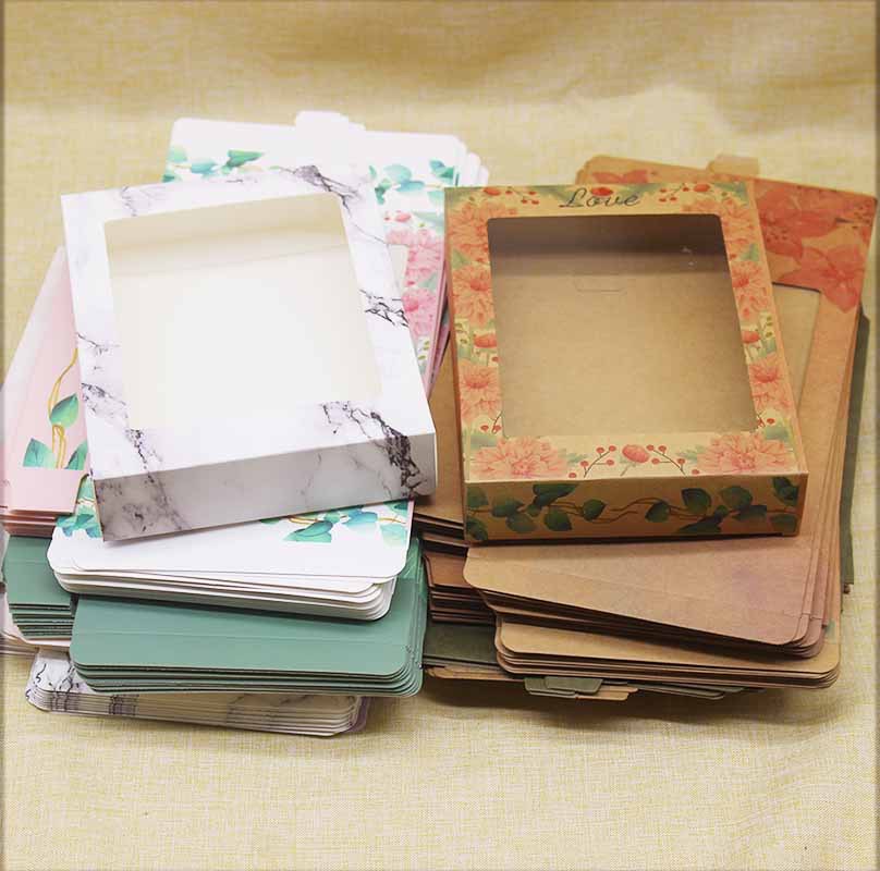 Packaging boxes gift packages Paper box kraft papers Exquisite Patterns PVC window various colors printed containers for the wra
Packaging boxes gift packages Paper box kraft papers Exquisite Patterns PVC window various colors printed containers for the wra