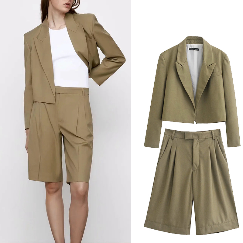Women's Down & Parkas 2021 style ladies retro autumn and winter pants suit solid color loose short paragraph casual jacket plea FY, Black
Women's Down & Parkas 2021 style ladies retro autumn and winter pants suit solid color loose short paragraph casual jacket plea FY, Black