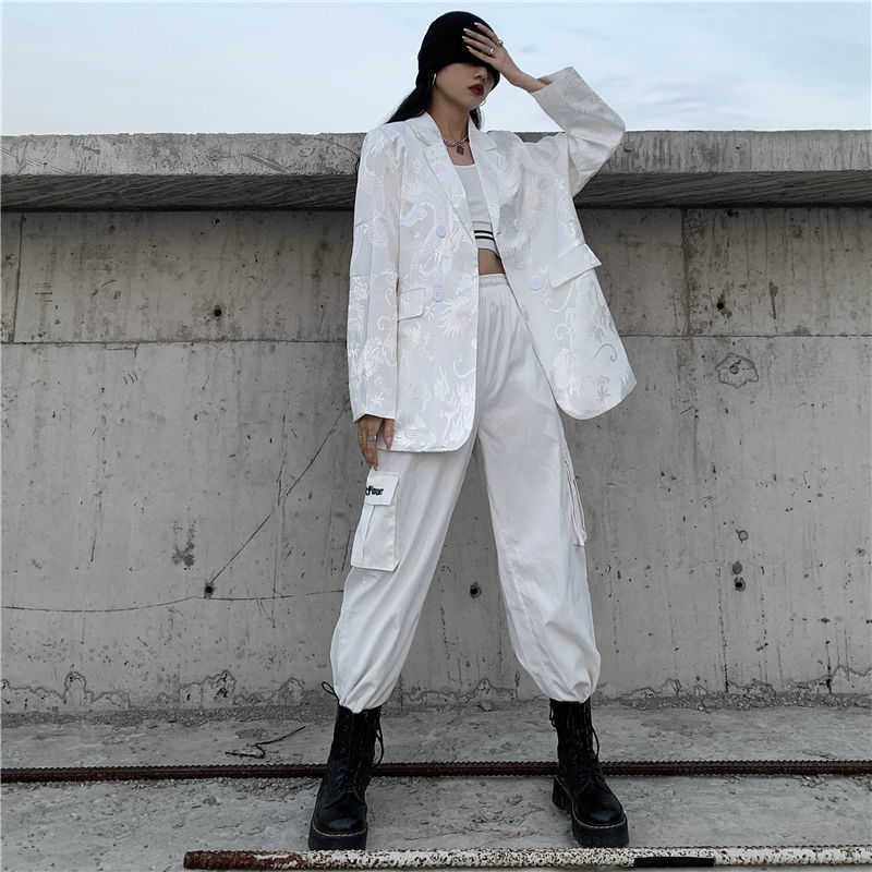 Gothic Vintage Women Jacket Long Sleeve Retro Silky Satin Blazer For Female Fashion Chinese Dragon Print White Outwears 210930