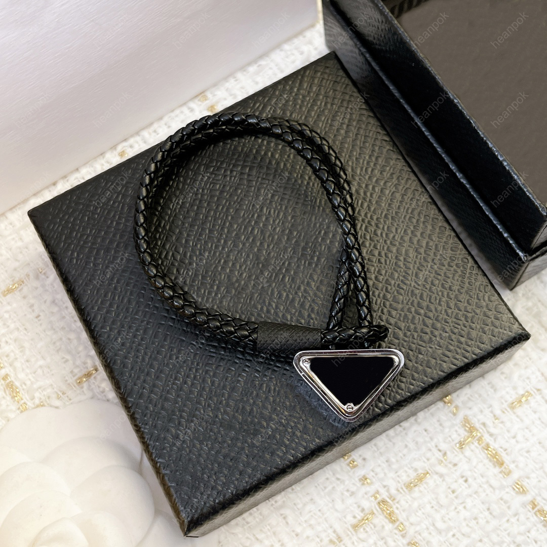 Fashion Designer Leather Bracelet For Mens Women Triangle Pendant Bracelets Red Black Womens Luxury Love Bracelets Jewelry New 22011501R, Golden;silver
Fashion Designer Leather Bracelet For Mens Women Triangle Pendant Bracelets Red Black Womens Luxury Love Bracelets Jewelry New 22011501R, Golden;silver