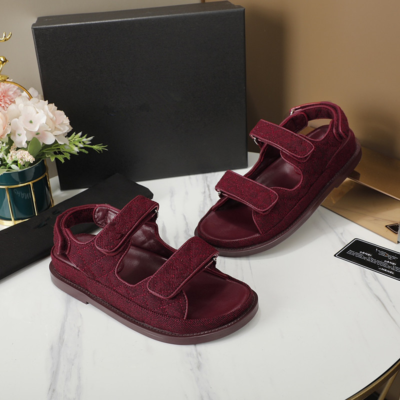 The latest women's sandals brand fashions jelly color fashion designer customized buckle Series in spring and summer 2021., Black
The latest women's sandals brand fashions jelly color fashion designer customized buckle Series in spring and summer 2021., Black