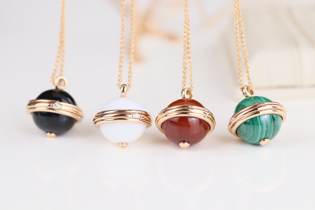 Luxury Pendant Necklaces 925 Sterling Silver Rose Gold Black Red Agate Green Malachite transfer bead rotating planet female
Luxury Pendant Necklaces 925 Sterling Silver Rose Gold Black Red Agate Green Malachite transfer bead rotating planet female
