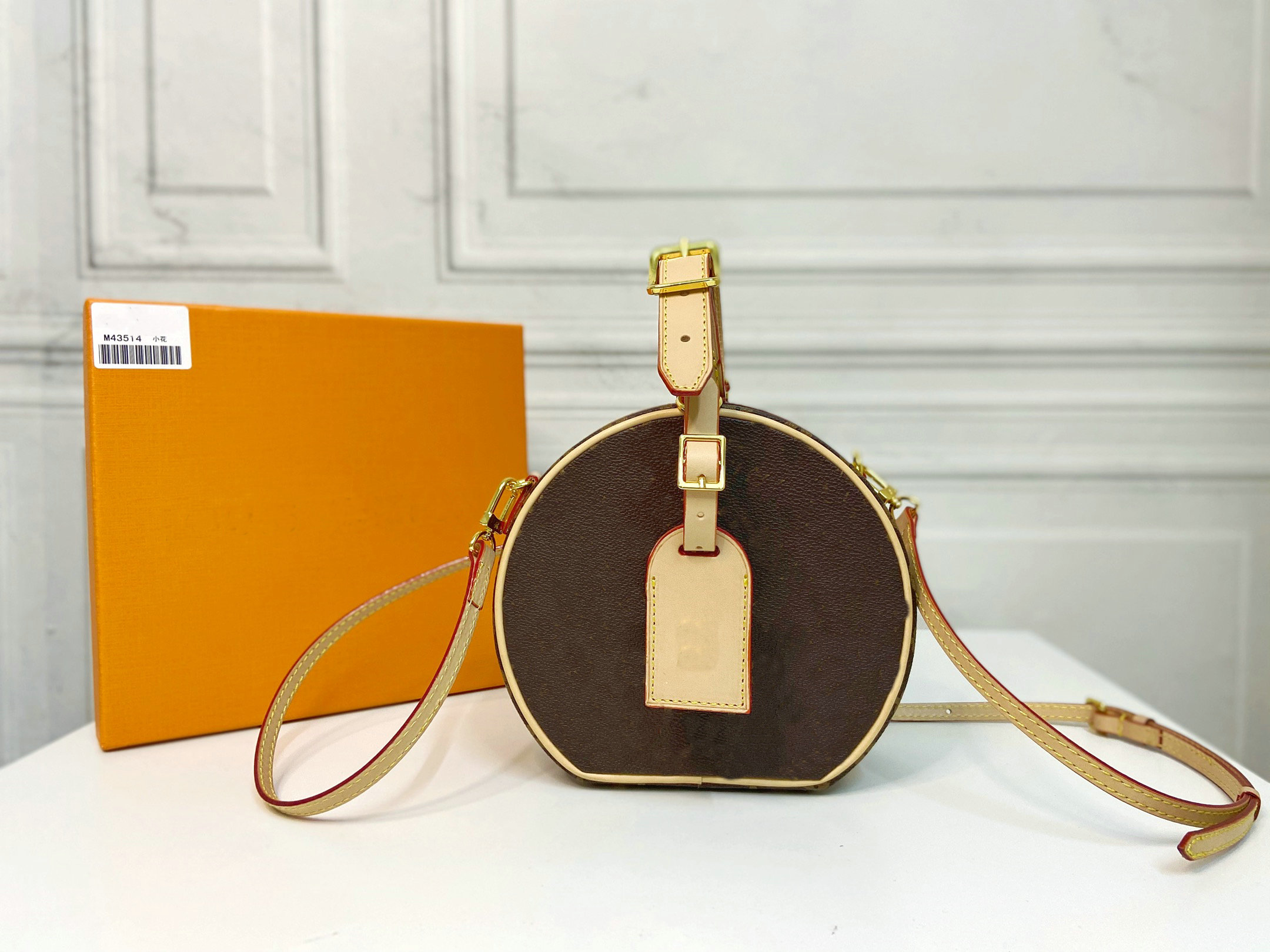 Mini PETITE BOITE CHAPEAU Round Womens Bags PM MM Wallet Iconic Hatbox Cross body Handbag Designer MULTI POCHETTE Leather Bag Wallets Coin Purse M45578 M44699
Mini PETITE BOITE CHAPEAU Round Womens Bags PM MM Wallet Iconic Hatbox Cross body Handbag Designer MULTI POCHETTE Leather Bag Wallets Coin Purse M45578 M44699