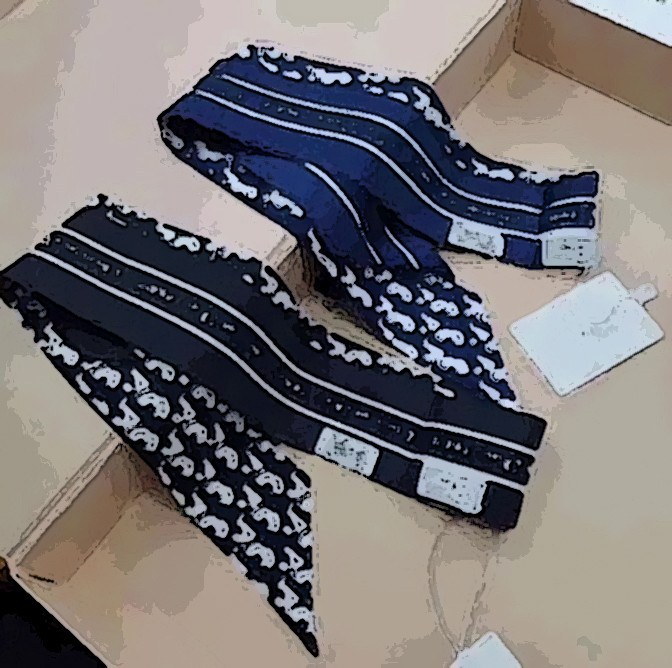 2Color Brand Desinger D Letters print bowknot bags scraf Scarves Accessories silk handle Gloves Wraps wallet purse handbag women bag Paris shoulder tote Luggage
2Color Brand Desinger D Letters print bowknot bags scraf Scarves Accessories silk handle Gloves Wraps wallet purse handbag women bag Paris shoulder tote Luggage