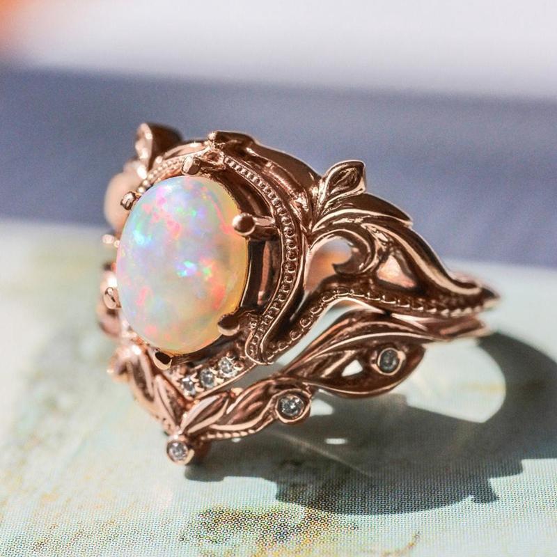 Wedding Rings Bohemian Retro 2pcs/Set With Geometric Design Of Branches Inlay Oval Crystal Zircon Rose Golden Jewelry For Women
Wedding Rings Bohemian Retro 2pcs/Set With Geometric Design Of Branches Inlay Oval Crystal Zircon Rose Golden Jewelry For Women