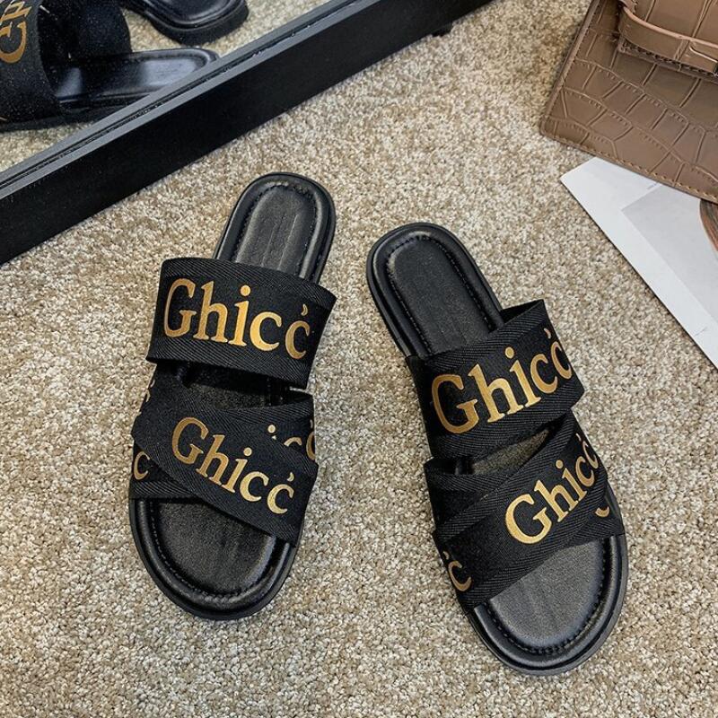 Summer candy color peep toe square heel outer slippers ladies round toed rubber slippers fashion beach high-heeled jelly shoes, Camouflage
Summer candy color peep toe square heel outer slippers ladies round toed rubber slippers fashion beach high-heeled jelly shoes, Camouflage