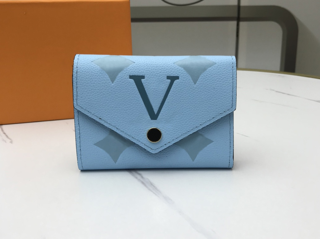 2021 Fashion flowers designer wallets luxurys Men Women leather bags High Quality Classic Letters Key coin Purse Original Box Plaid card holder M80086A1, Not a product (extra freight)
2021 Fashion flowers designer wallets luxurys Men Women leather bags High Quality Classic Letters Key coin Purse Original Box Plaid card holder M80086A1, Not a product (extra freight)