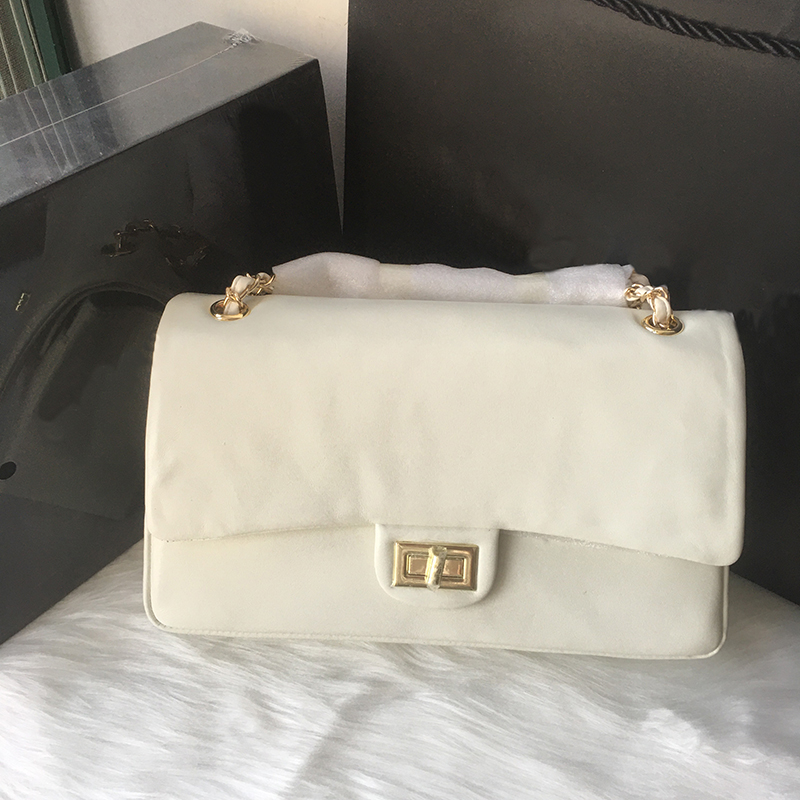 5A+ top quality C chain bag luxury design women 25.5 boy handbag 2021 classic leather crossbody bags Fashion sheepskin shoulder small lapidu
5A+ top quality C chain bag luxury design women 25.5 boy handbag 2021 classic leather crossbody bags Fashion sheepskin shoulder small lapidu