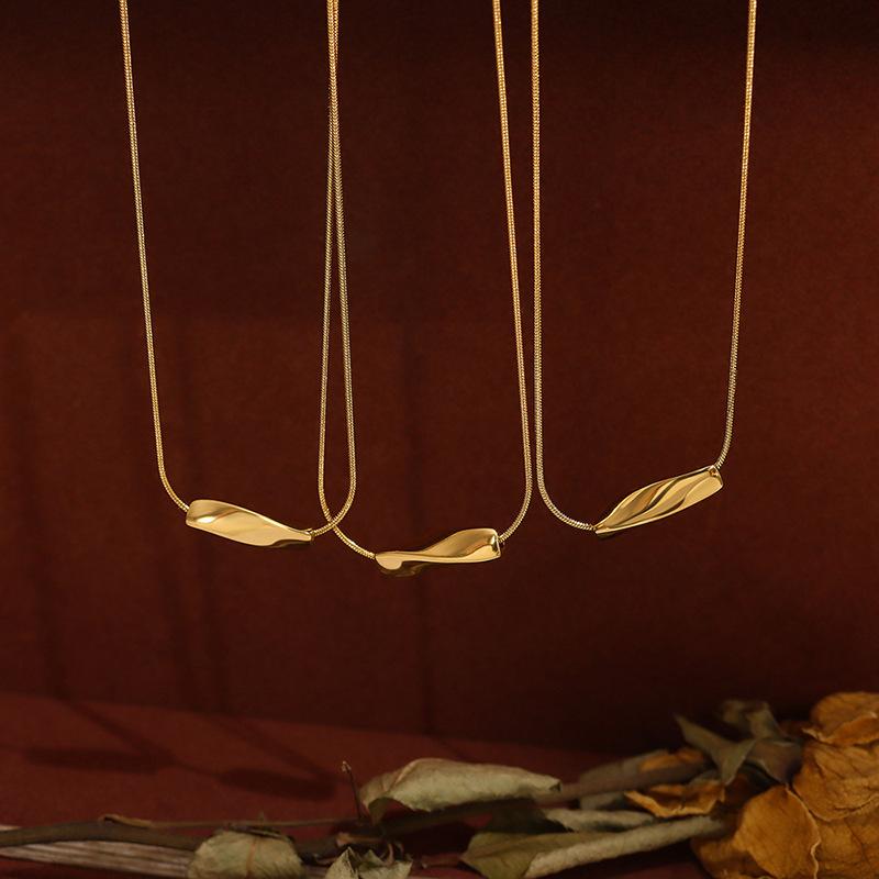 Pendant Necklaces Light French Luxury Fashion Style Twisted Tube Female Contracted Titanium Steel 18 K Plated Necklace Chain Of Clavicle, Silver
Pendant Necklaces Light French Luxury Fashion Style Twisted Tube Female Contracted Titanium Steel 18 K Plated Necklace Chain Of Clavicle, Silver