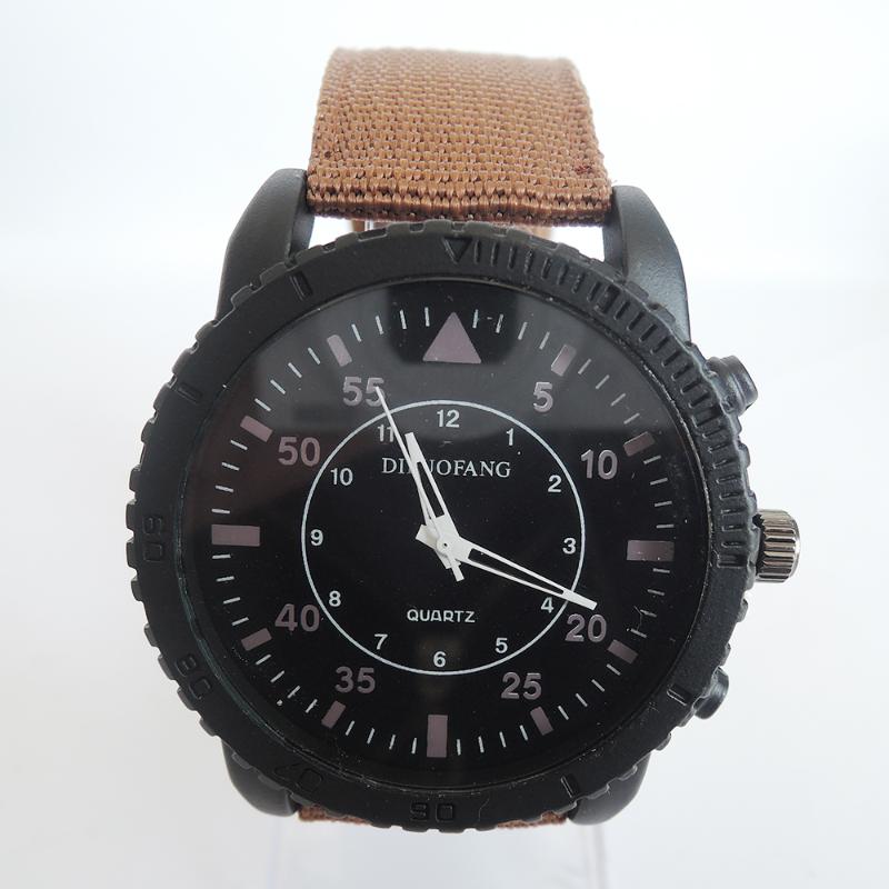 Wristwatches Top Fashion Men's Watch With Fabric Belt , Good Quality ,fashion Bracelet, Blue
Wristwatches Top Fashion Men's Watch With Fabric Belt , Good Quality ,fashion Bracelet, Blue