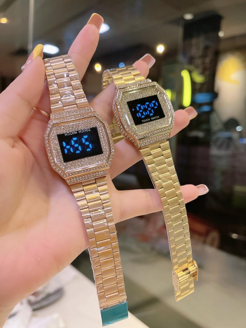 Wristwatches Model Man Touch Watch LED Multifunction Sports Water-proof Stainless Steel Strap Digital Wristwatch For Woman Diamonds
Wristwatches Model Man Touch Watch LED Multifunction Sports Water-proof Stainless Steel Strap Digital Wristwatch For Woman Diamonds