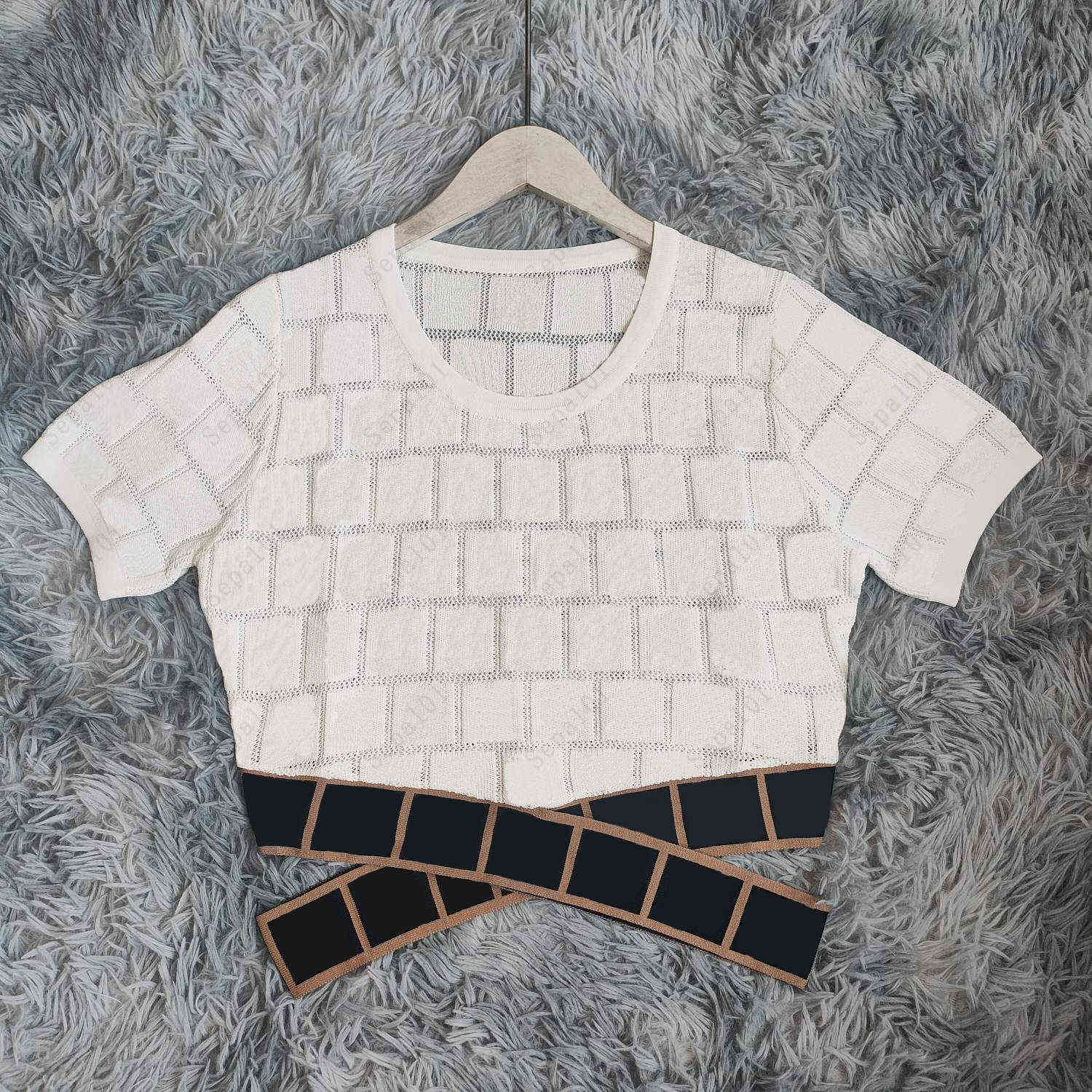Women Knit Tees 21 Fashion Cross Belt Tops Letter Pattern Womens 3 Colors Knits Clothing Summer Short Sleeve Streetwear, Black
Women Knit Tees 21 Fashion Cross Belt Tops Letter Pattern Womens 3 Colors Knits Clothing Summer Short Sleeve Streetwear, Black
