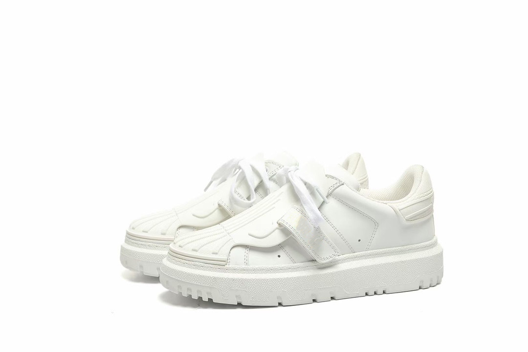 Discount Italy luxury designer Casual ace Shoes Textured Letter Print Lace-up Men Women White Black Two-tone Rubber Sole factory sneaker size 35-45, As pic
Discount Italy luxury designer Casual ace Shoes Textured Letter Print Lace-up Men Women White Black Two-tone Rubber Sole factory sneaker size 35-45, As pic