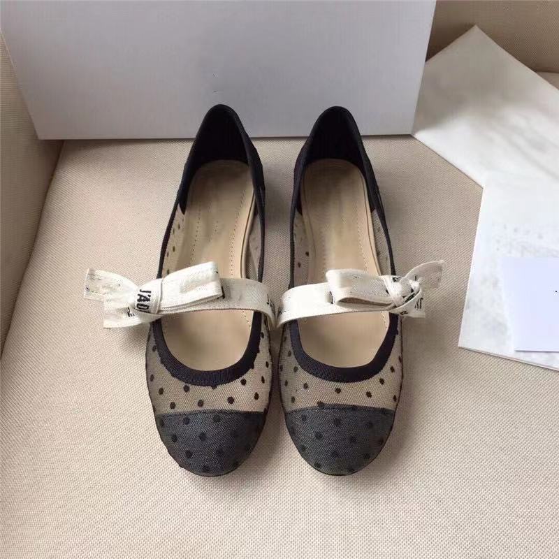 2021 Designer Loafers womens shoes Classic red bottoms Flat shoe Women dress ands shoe1 Canvas and true sheepskin various styles of Looping fashion casual party, Separate 1 shoe box
2021 Designer Loafers womens shoes Classic red bottoms Flat shoe Women dress ands shoe1 Canvas and true sheepskin various styles of Looping fashion casual party, Separate 1 shoe box