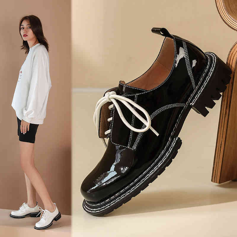 Sandals Genuine patent leather women's shoes lace-up oxfords Flat toe round foot platform woman size 34-42 C1CG, 1# shoe box
Sandals Genuine patent leather women's shoes lace-up oxfords Flat toe round foot platform woman size 34-42 C1CG, 1# shoe box