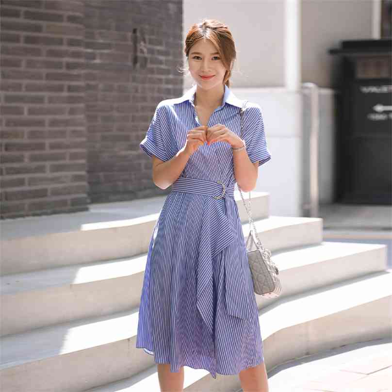 Blue Stripe A line Dress for women Summer Short Sleeve V neck Polyester Sexy ladies loose Office Dresses 210602
Blue Stripe A line Dress for women Summer Short Sleeve V neck Polyester Sexy ladies loose Office Dresses 210602