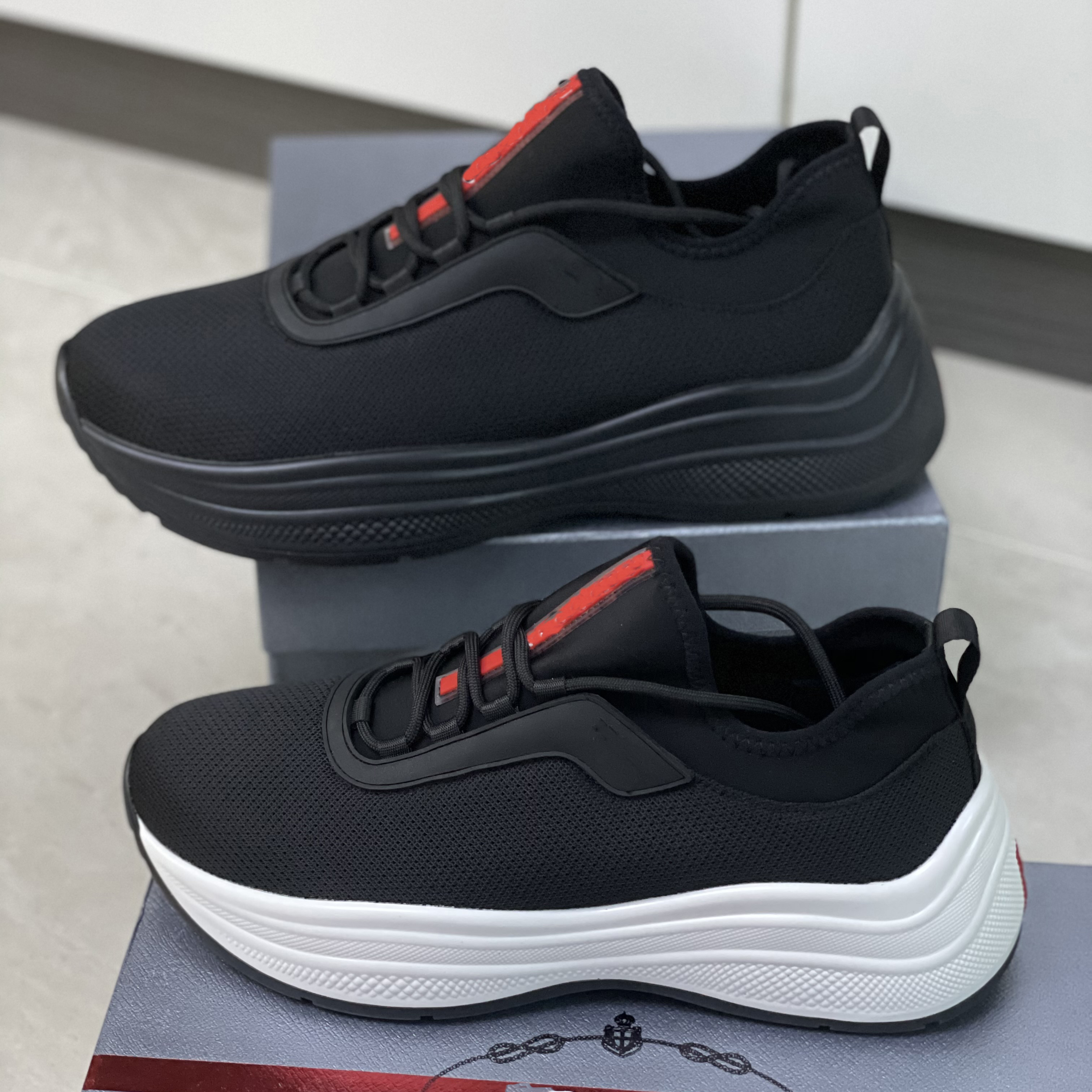 2021 Designer Mens platform Shoes toblach technical fabric sneakers Lace up Mesh Runner Trainer Luxury Outdoor Sport Casual Shoes With Box 295, Sock
2021 Designer Mens platform Shoes toblach technical fabric sneakers Lace up Mesh Runner Trainer Luxury Outdoor Sport Casual Shoes With Box 295, Sock