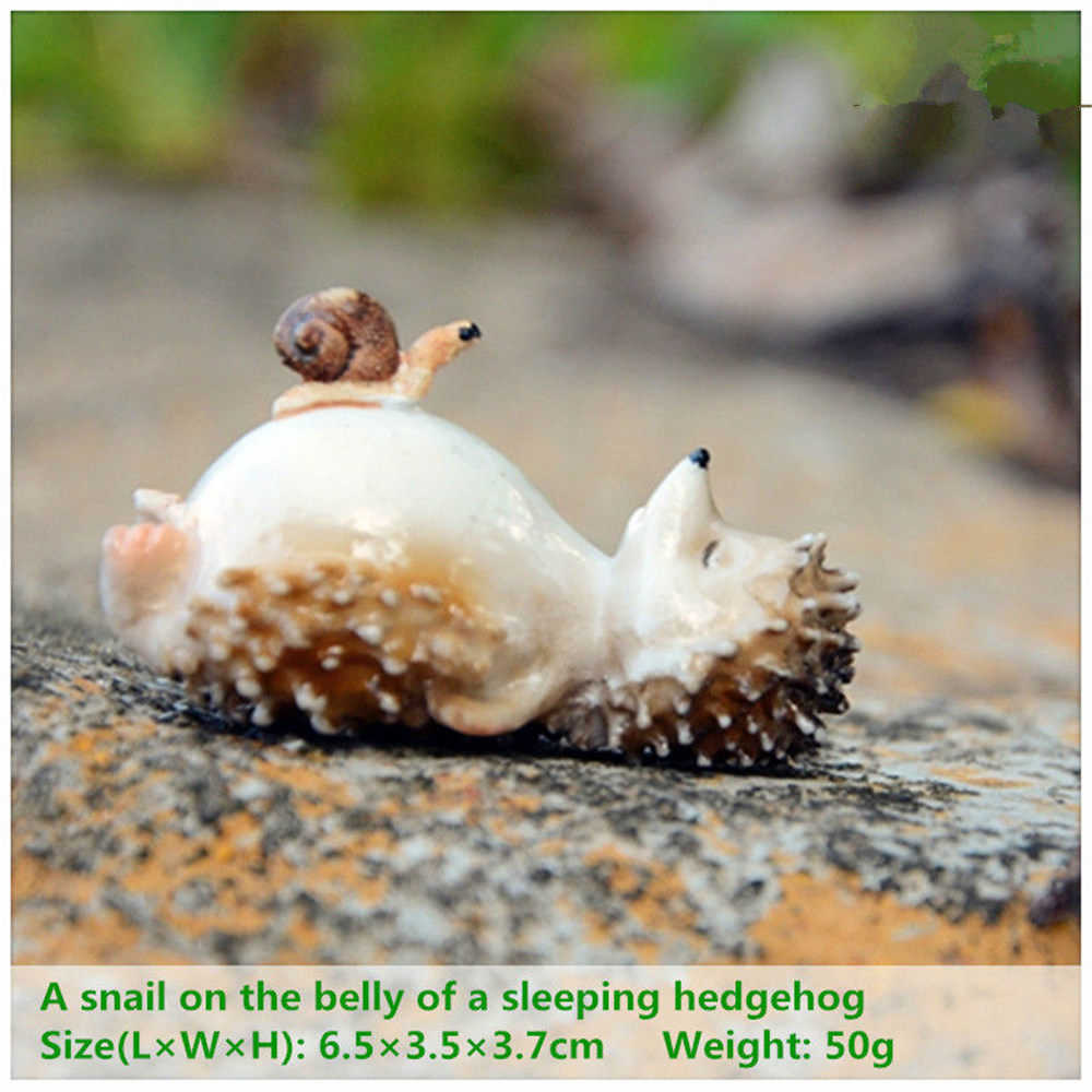 Everyday Collection Mini Fairy Garden Decoration Hedgehog Animal Figurine Ornament Tabletop Balcony Home Decor 210804