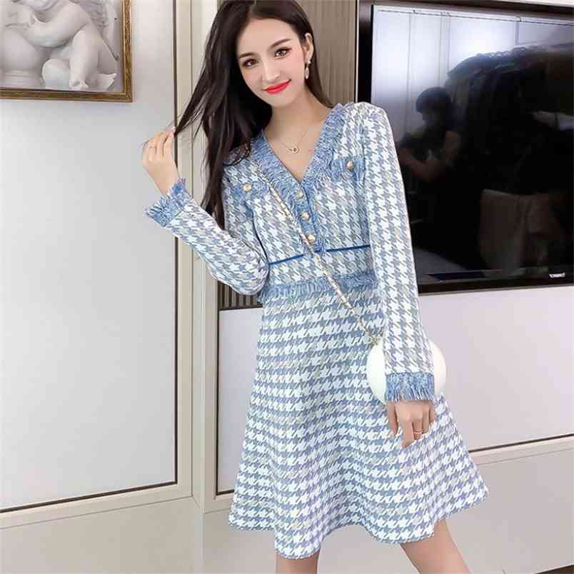 Fashion Autumn Houndstooth Tassel Trim Sweater Dress Ladies Long Sleeve V-Neck Casual Knit Dresses Vestidos 210519, Photo color
Fashion Autumn Houndstooth Tassel Trim Sweater Dress Ladies Long Sleeve V-Neck Casual Knit Dresses Vestidos 210519, Photo color