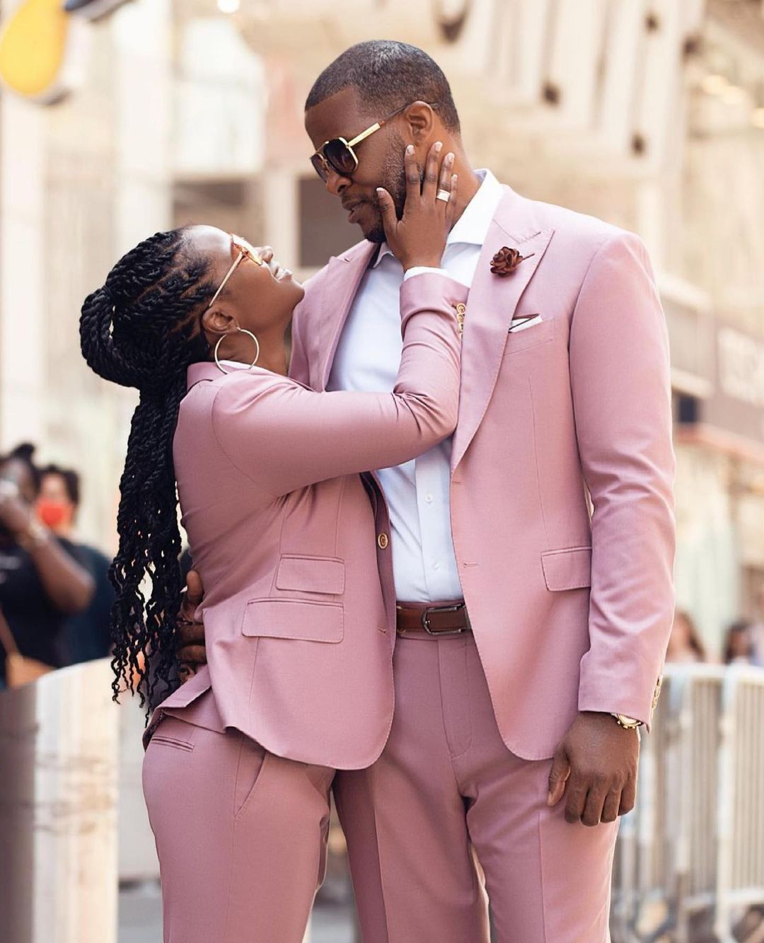 High Quality Couples Formal Tuxedos Pink Slim Fit Business Suits Groom Wedding Prom Party Outfit (Jacket+Pants)