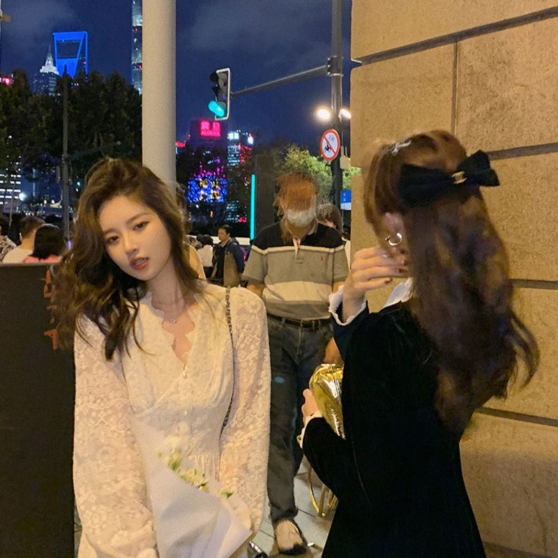 Elegant Lace Long Sleeve Midi Dress Winter White Women V-neck Korean Dress Spring One-piece Evening Lady Party Fairy Dress 210409