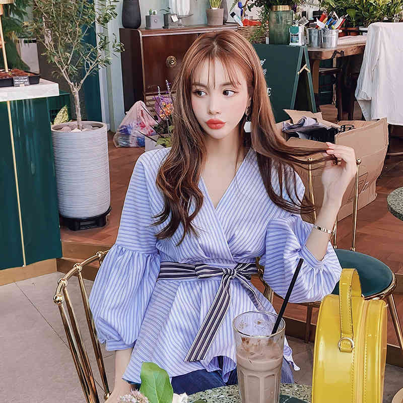 Dabuwawa Elegant Sashes Striped Blouse Women Lantern Sleeve Streetwear V-Neck Shirts Tops Office Lady Spring Autumn DN1CST014 210520