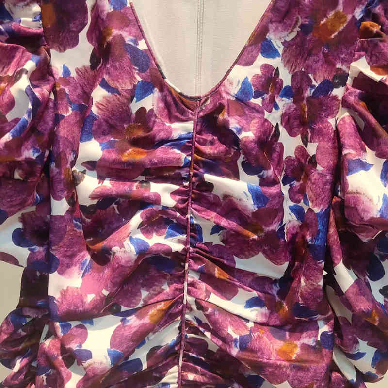 VGH Sexy Slim Ruched Dress For Women V Neck Puff Long Sleeve High Waist Print Hit Color Vintage Dresses Female Spring New 210421