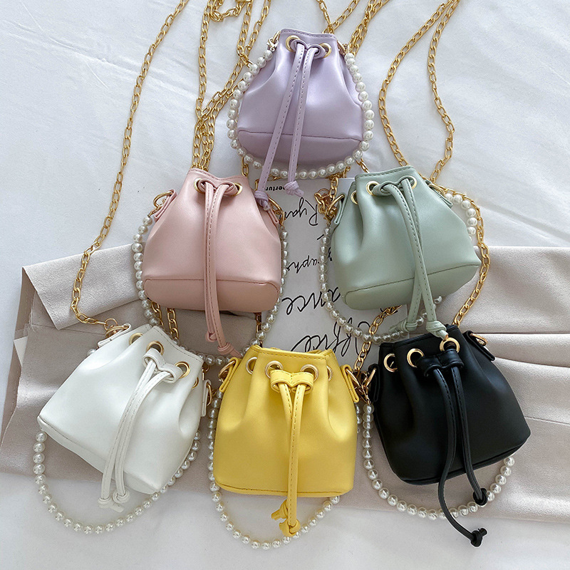 Free DHL Mother and Me Mini Bucket Cute Girls Purse Tote Ladies Handbags Casual Leisure Pearl Handle Shoulder Purses 2021 Spring Elegant Messenger, White
Free DHL Mother and Me Mini Bucket Cute Girls Purse Tote Ladies Handbags Casual Leisure Pearl Handle Shoulder Purses 2021 Spring Elegant Messenger, White