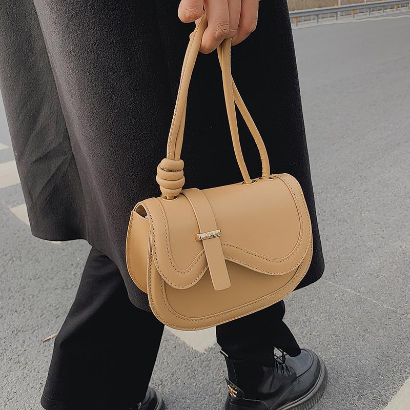 Shoulder Bags Women Bag 2021 Korean Style PU Leather Magnetic Button Solid Color Wild Handbag Retro Mini Messenger, Khaki
Shoulder Bags Women Bag 2021 Korean Style PU Leather Magnetic Button Solid Color Wild Handbag Retro Mini Messenger, Khaki