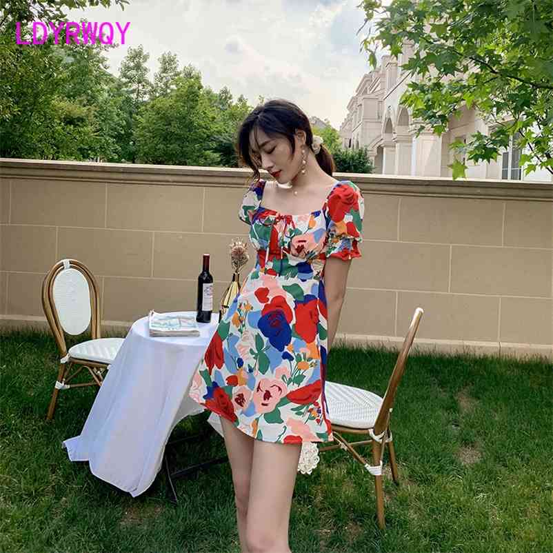 LDYRWQY summer French style square collar fashion temperament puff sleeve slim printed dress Office Lady 210603, Photo color
LDYRWQY summer French style square collar fashion temperament puff sleeve slim printed dress Office Lady 210603, Photo color