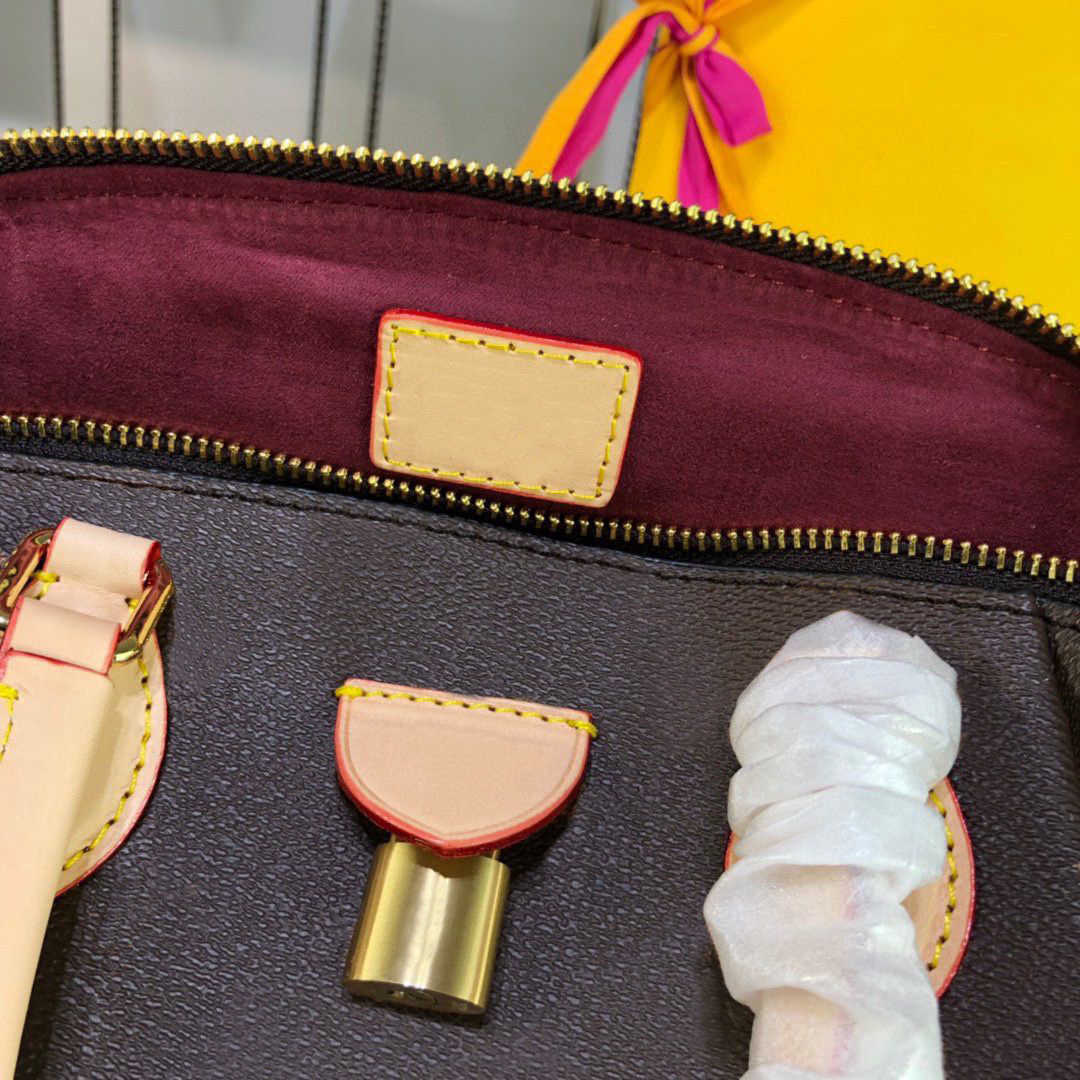 Designers RIVOLI PM MM Bags flower handbags luxury large capacity travel High quality women Genuine Leather shoulder bag lock4408993, Original gift bag
Designers RIVOLI PM MM Bags flower handbags luxury large capacity travel High quality women Genuine Leather shoulder bag lock4408993, Original gift bag