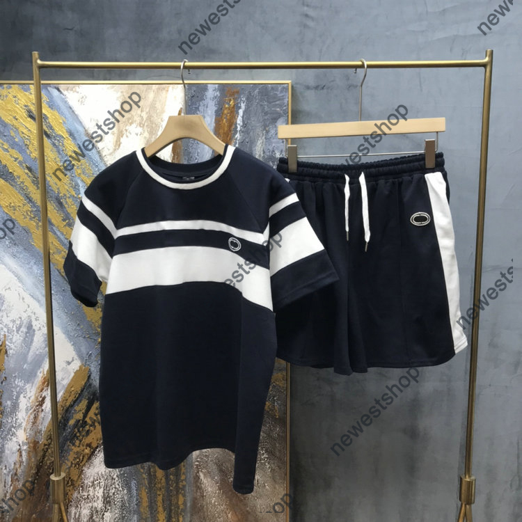 Summer Men Designer Tracksuits Sets Mens Fashion embroidery letter Print Running Suits T-Shirt tshirt blue Sportswear shirt
Summer Men Designer Tracksuits Sets Mens Fashion embroidery letter Print Running Suits T-Shirt tshirt blue Sportswear shirt
