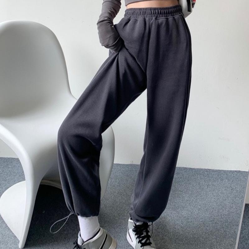 Women's Pants & Capris Harajuku Winter Warm Joggers Sport Pant Women Korean Fashion Casual Velvet Oversized Sweatpant Femme Elastic High Wai, Black;white
Women's Pants & Capris Harajuku Winter Warm Joggers Sport Pant Women Korean Fashion Casual Velvet Oversized Sweatpant Femme Elastic High Wai, Black;white