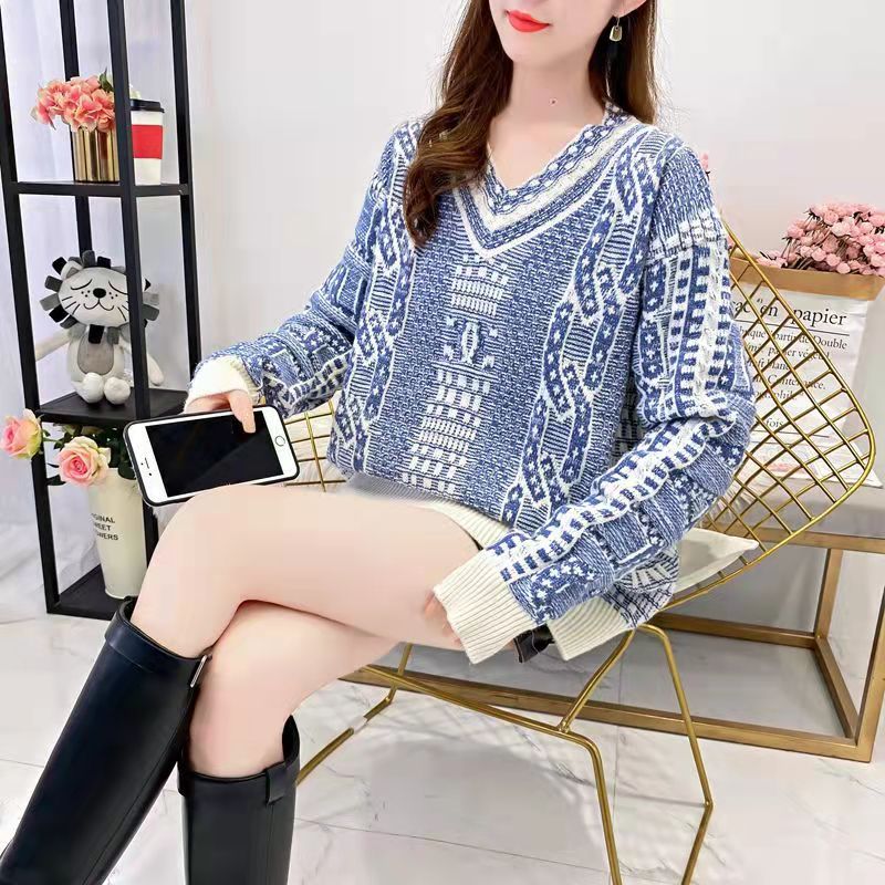 Women' V-neck sweater fashion catwalk knit pullover long-sleeved sweater casual loose coat, Blue
Women' V-neck sweater fashion catwalk knit pullover long-sleeved sweater casual loose coat, Blue