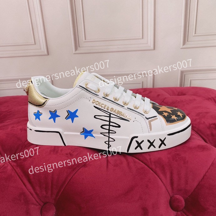 2021 Men Women boots Sneakers Casual Shoes Top Quality Bee Chaussures Leather Ace Embroidery Stripes Sports Trainers Fashion Luxurys Designers Loafers, 02
2021 Men Women boots Sneakers Casual Shoes Top Quality Bee Chaussures Leather Ace Embroidery Stripes Sports Trainers Fashion Luxurys Designers Loafers, 02