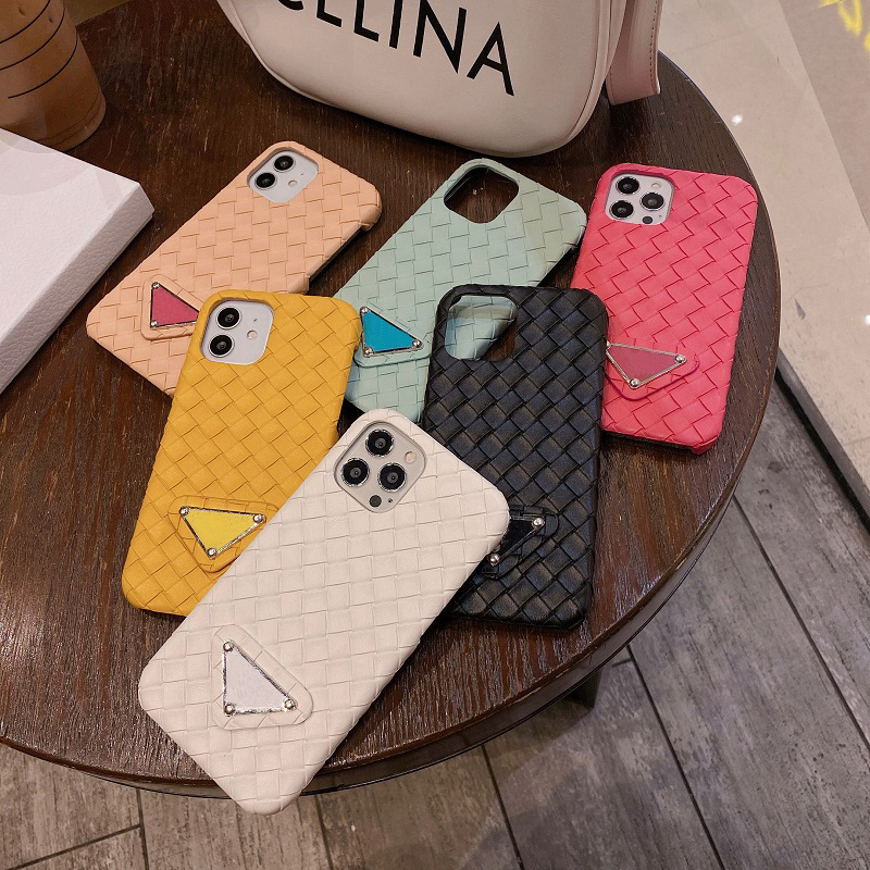 Luxurys Designer Cell Phone Cases Weave Pattern For Iphone 11 12 13 Mini Pro Max X Xs Xr Xsmax 7 8 Plus High End Designers Phone Case Cellphone Shell Protect Cover, Gift box
Luxurys Designer Cell Phone Cases Weave Pattern For Iphone 11 12 13 Mini Pro Max X Xs Xr Xsmax 7 8 Plus High End Designers Phone Case Cellphone Shell Protect Cover, Gift box